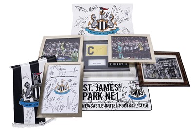 Lot 500 - A collection of autographed Newcastle United memorabilia and ephemera