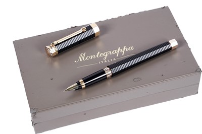 Lot 232 - A Montegrappa NeroUno Linea rose gold plated fountain pen