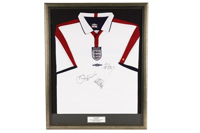 Lot 525 - An autographed Umbro England shirt