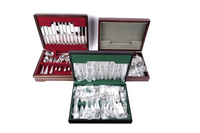 Lot 928 - Three canteens of cutlery