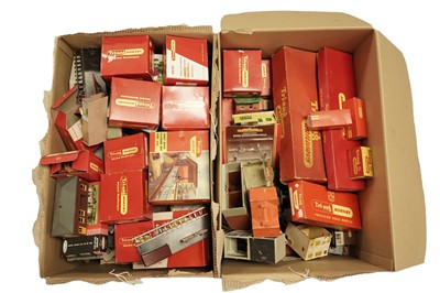 Lot 371 - A large quantity of mainly Tri-Ang and Hornby model railway track and track accessories