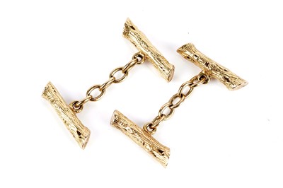 Lot 626 - Cropp & Farr, London: a pair of 18ct yellow gold cufflinks