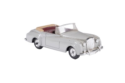 Lot 66 - A Dinky Toys No. 194 Bentley Coupe