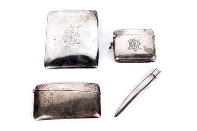 Lot 366 - A selection of Victorian and later silver cases and accessories