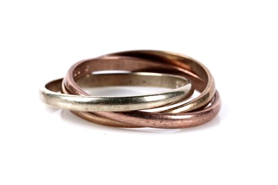 Lot 222 - A 9ct gold tri-colour Russian wedding band