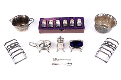 Lot 364 - A selection of antique and later silver tableware