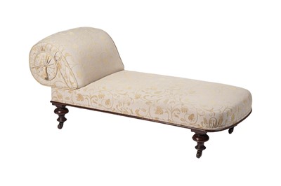Lot 1293 - A Victorian day bed