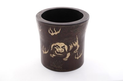 Lot 262 - A lacquer on earthenware bitong