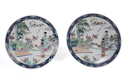 Lot 726 - A pair of early 20th Century Japanese chargers