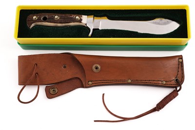 Lot 448 - A Puma model 6375 ‘White Hunter’ knife