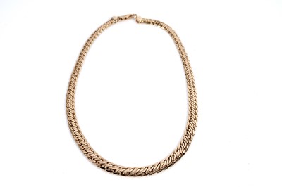 Lot 688 - A 9ct yellow gold choker necklace
