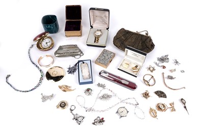 Lot 249 - A selection of silver and costume jewellery