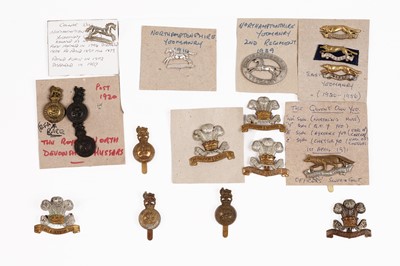 Lot 129 - A selection of British regimental Yeomanry cap, sleeve and other badges