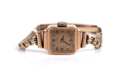 Lot 735 - A Clipper 18ct gold cased lady's cocktail watch