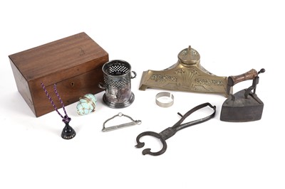 Lot 943 - A collection of mainly brass and silver plated wares