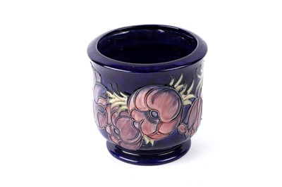 Lot 912 - A Moorcroft ‘Anemone’ pattern planter