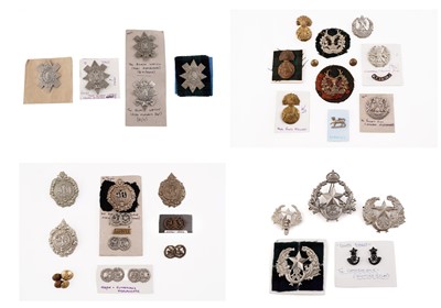 Lot 547 - Military badges and other items