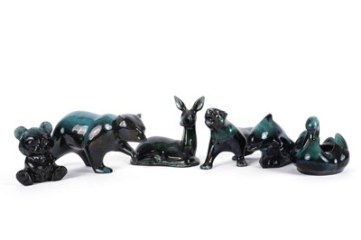 Lot 764 - A collection of Blue Mountain ceramic animal figures