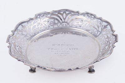 Lot 863 - A George V silver bonbon dish, by William Aitken