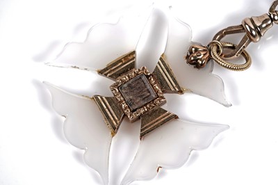 Lot 501 - A Victorian cross pattée mourning pendant or fob