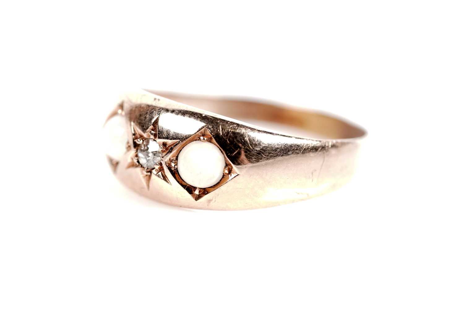 Lot 502 - A Victorian opal and diamond ring
