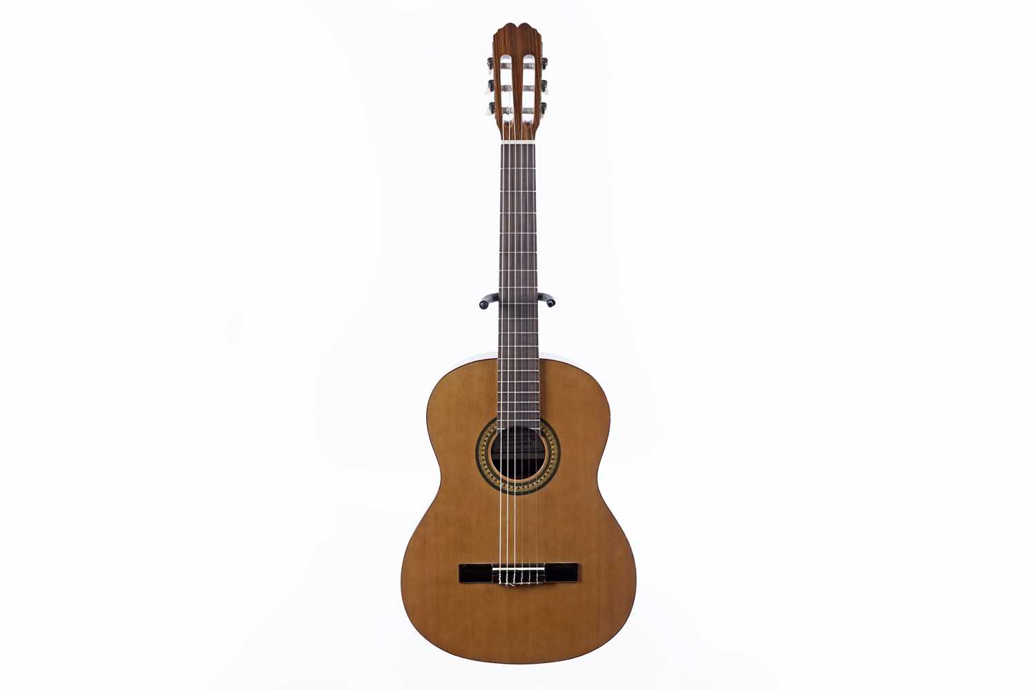 Lot 71 - A CSL Summerfield CG02-09 classical guitar