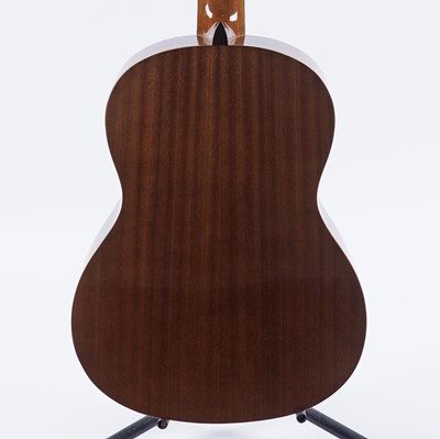 Lot 71 - A CSL Summerfield CG02-09 classical guitar