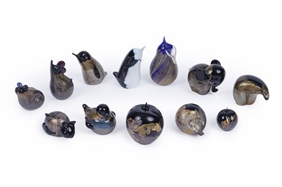 Lot 889 - A collection of St Johns Isle of Man glass paperweights