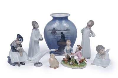 Lot 846 - A collection of decorative ceramic figures; and a Royal Copenhagen ‘Little Mermaid’ vase