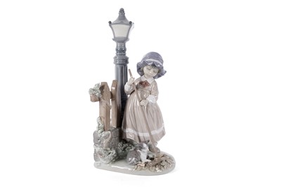 Lot 853 - A Lladro ‘Fall Cleanup’ figure