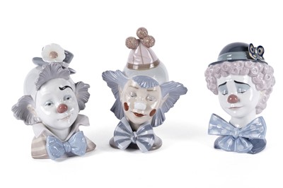 Lot 864 - Three Lladro clown busts