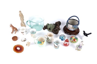 Lot 844 - A selection of ceramics and glassware