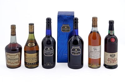 Lot 61 - A collection of spirits: Adet Seward, Taylor's, Hennessy and others