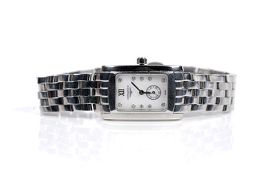 Lot 722 - A lady's Longines DolceVita stainless steel wristwatch