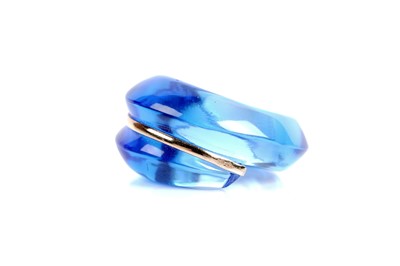 Lot 538 - A Baccarat 18ct gold and crystal cocktail ring
