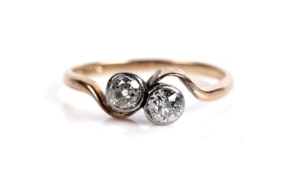 Lot 524 - A two-stone diamond ring