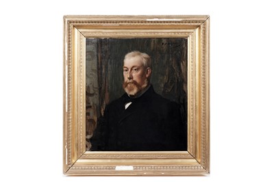 Lot 23 - Edward Arthur Walton - Head and shoulders portrait of a gentleman | oil