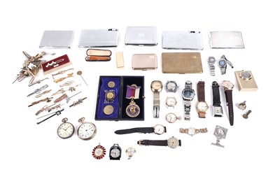Lot 751 - A selection of non-working wristwatches and other items