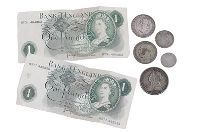 Lot 210 - A collection of 18th Century and later coinage and bank notes