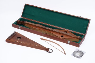 Lot 461 - An Appalachian Dulcimer; and a modern Psaltery