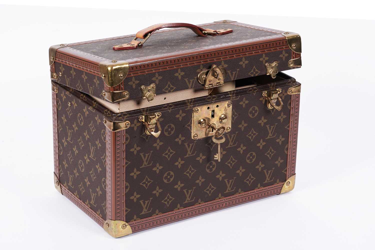 Lot 93 - A Louis Vuitton monogram canvas Boite Flacons vanity case
