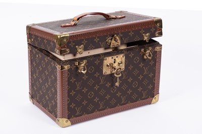 Lot 93 - A Louis Vuitton monogram canvas Boite Flacons vanity case