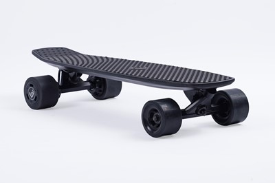 Lot 497 - A SoFlow ‘Lou’ electric skateboard