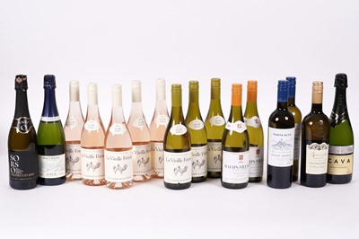 Lot 6 - A selection of white wine, rosé and prosecco