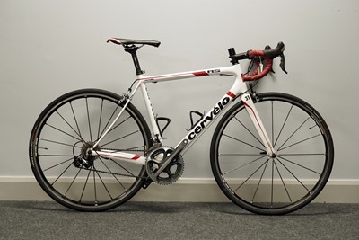 Lot 501 - A Cervelo RS carbon framed road bike