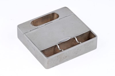 Lot 297 - A George V silver smoker’s compendium