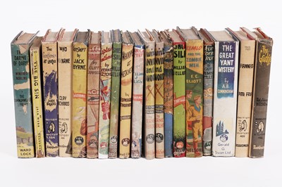 Lot 283 - A collection of New Naturalist books