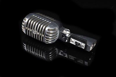 Lot 159 - A Shure 55SH microphone