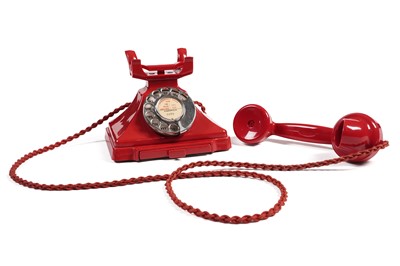 Lot 683 - A GPO model 1/232L telephone