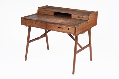 Lot 645 - Arne Wahl Iversen for Vinde Mobelfabrik: a Danish teak model 56 desk